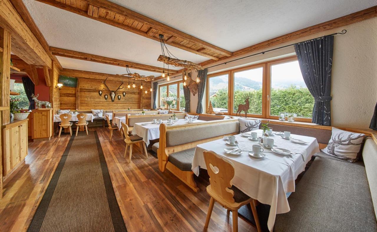 Sportpension Enzian Saalbach-Hinterglemm Exterior photo