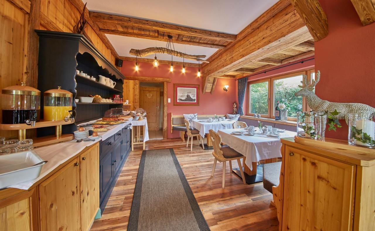 Sportpension Enzian Saalbach-Hinterglemm Exterior photo