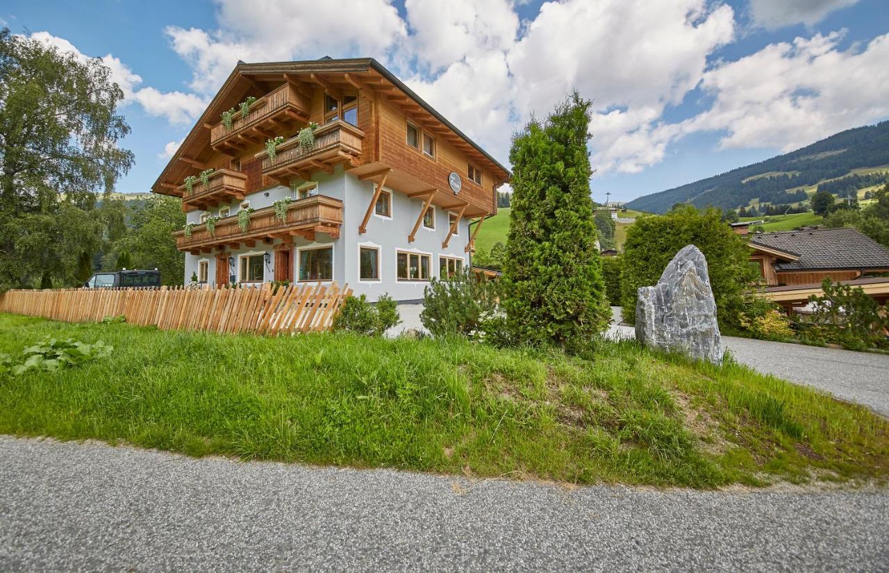 Sportpension Enzian Saalbach-Hinterglemm Exterior photo