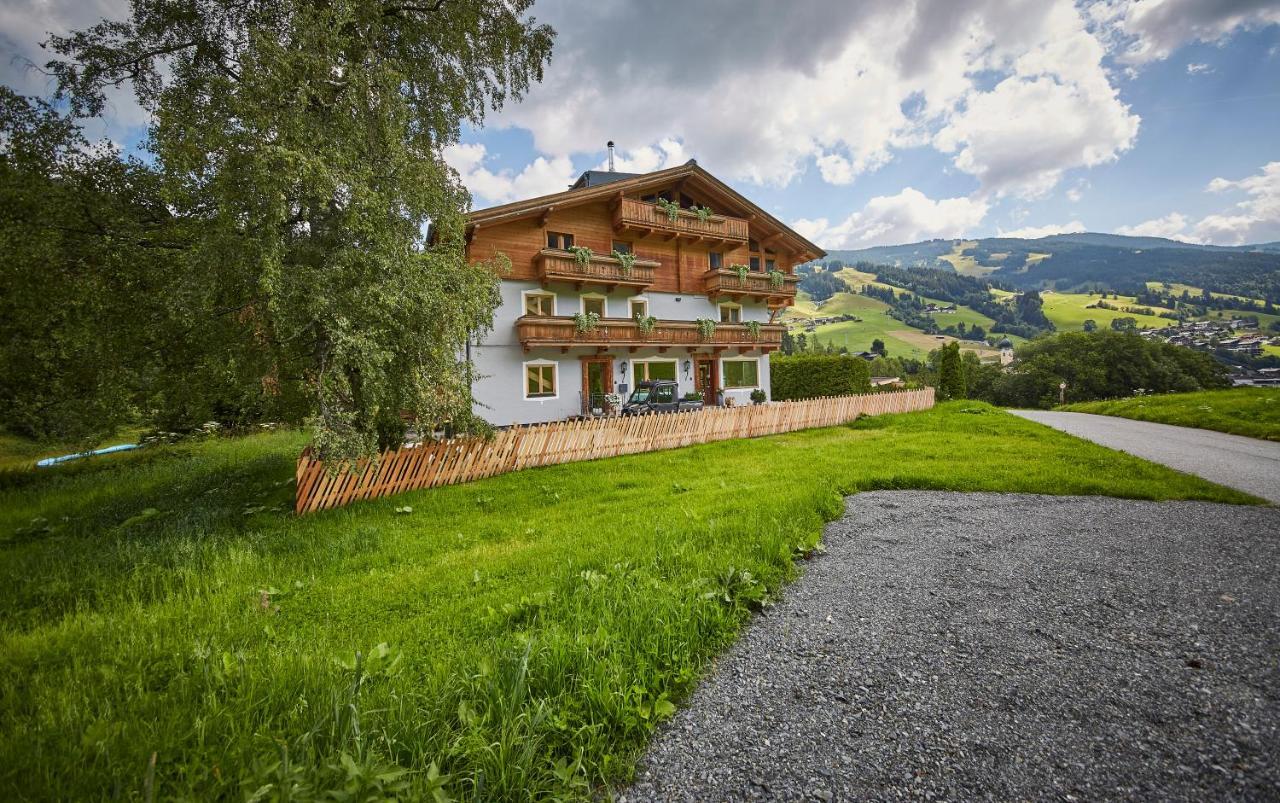 Sportpension Enzian Saalbach-Hinterglemm Exterior photo