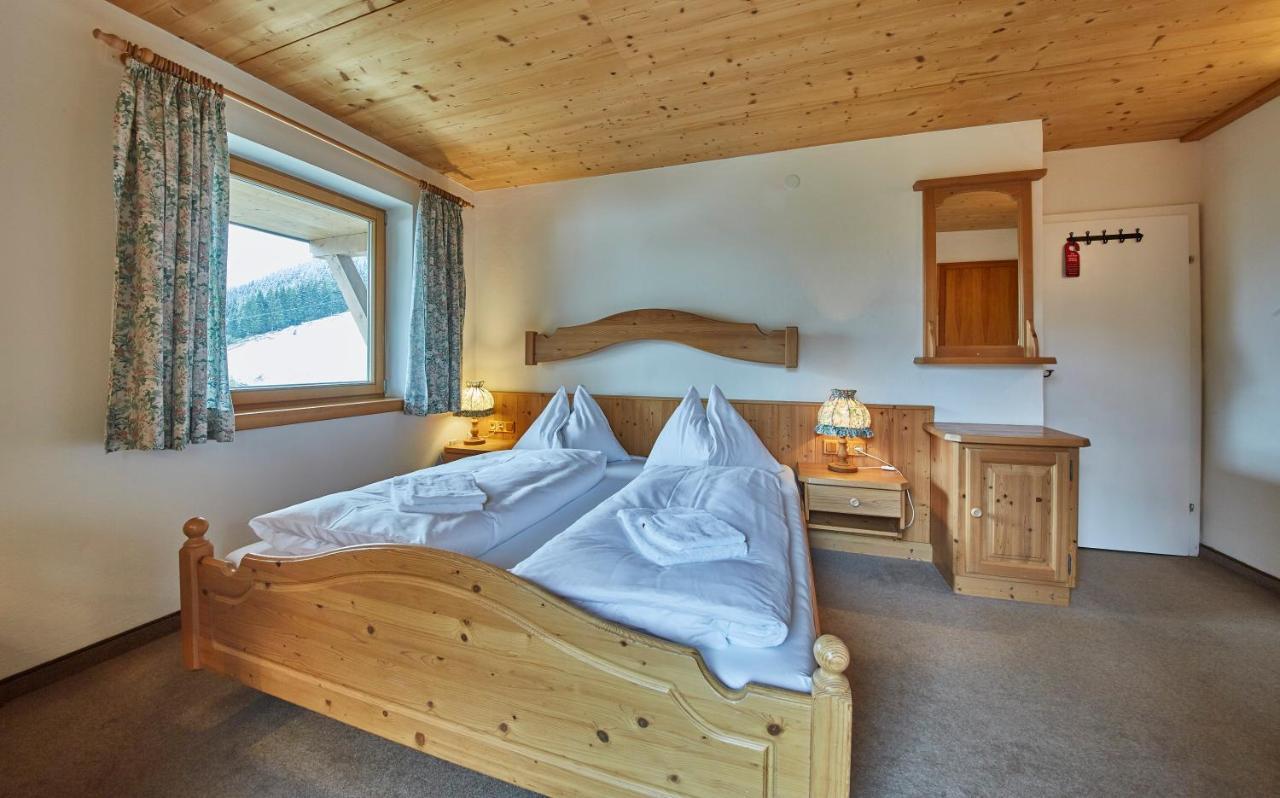 Sportpension Enzian Saalbach-Hinterglemm Exterior photo