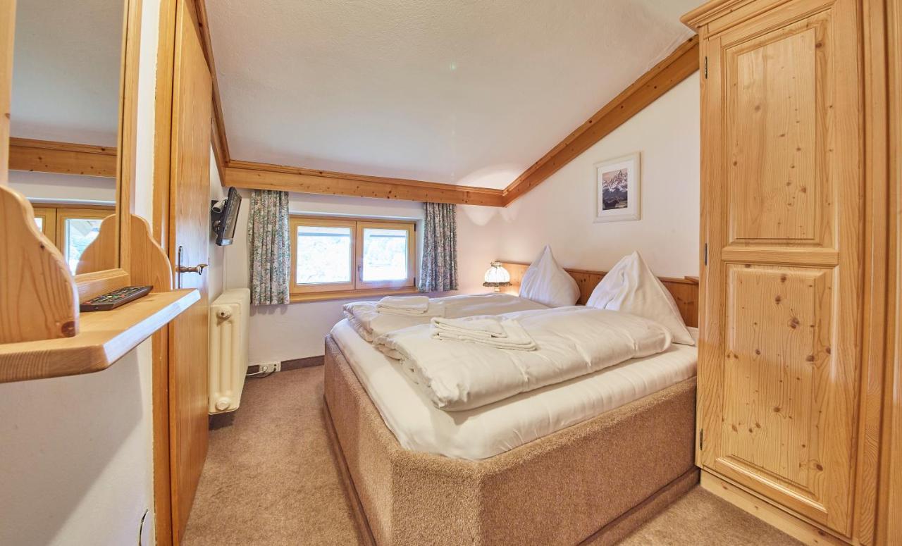Sportpension Enzian Saalbach-Hinterglemm Exterior photo