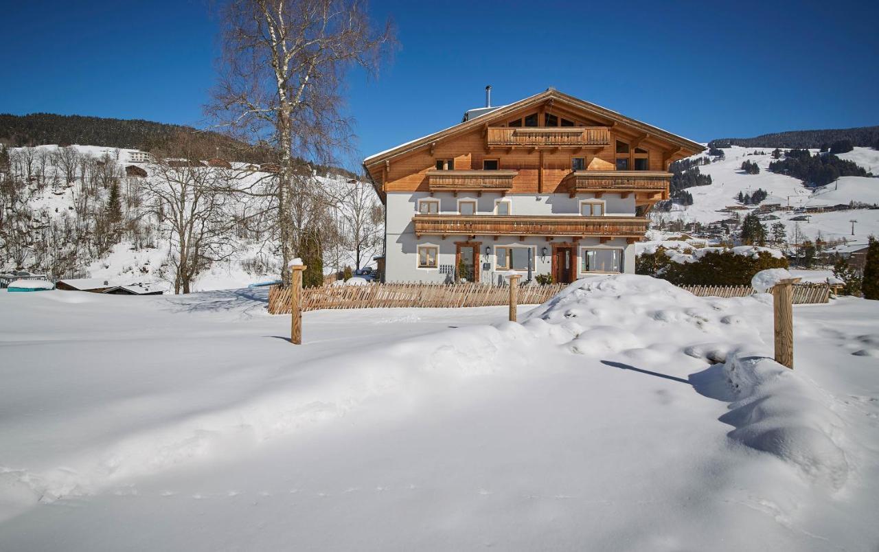 Sportpension Enzian Saalbach-Hinterglemm Exterior photo