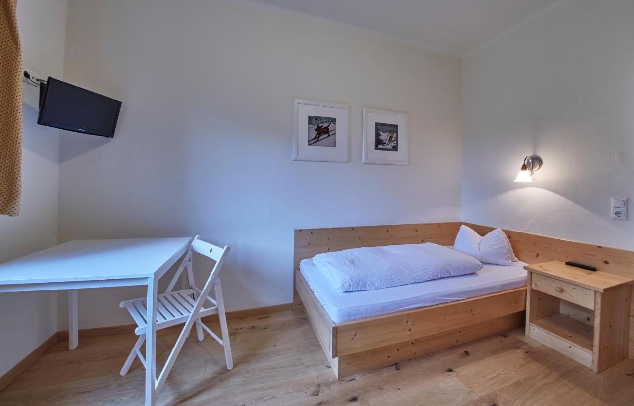 Sportpension Enzian Saalbach-Hinterglemm Exterior photo